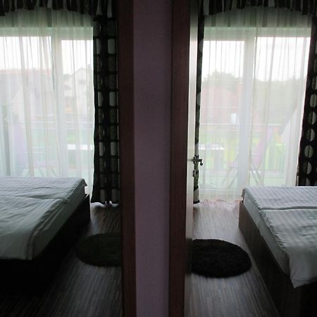 Alpha Apartman Шарвар Экстерьер фото