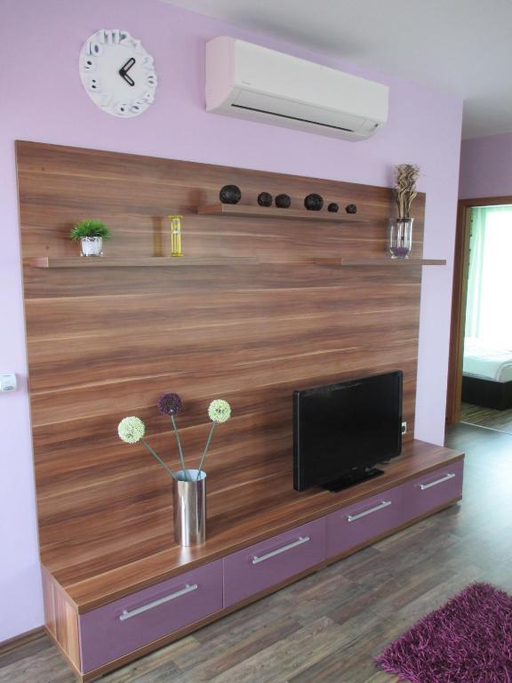 Alpha Apartman Шарвар Экстерьер фото