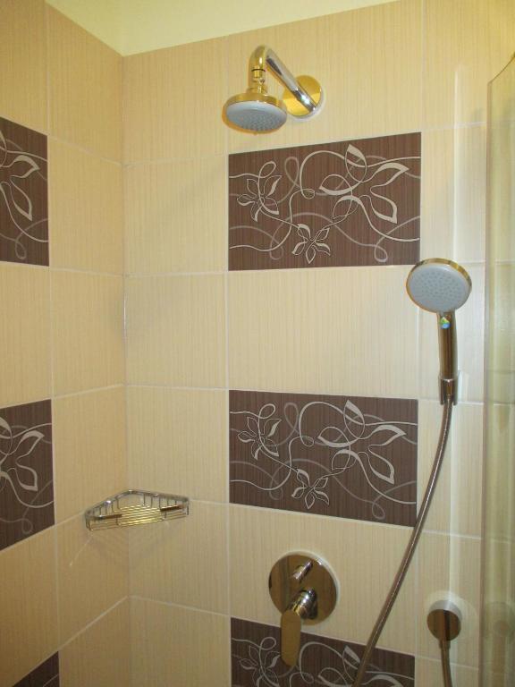 Alpha Apartman Шарвар Номер фото
